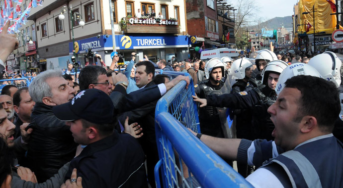 Kılıçdaroğlu'na Rize'de büyük protesto