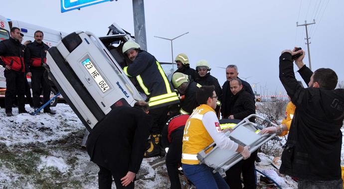 Sivas'ta gizli buzlanma faciası: 2 ölü 5 yaralı!