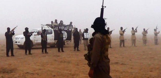 IŞİD'den Türkiye sınırı yakınlarında intihar saldırısı