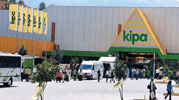 Dev süpermarket zinciri kapatılıyor