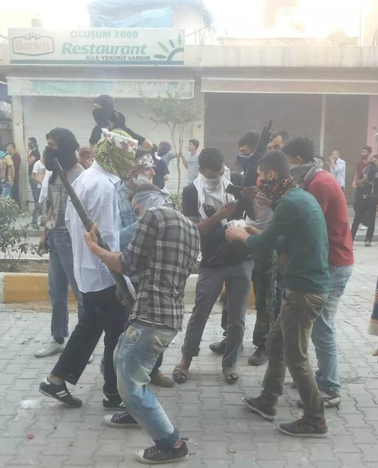 Hüda-Par'a saldırdılar, yaralılar var