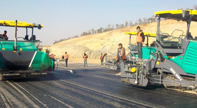 3. köprü Avrupa yakası güzergahında ilk asfalt döküldü