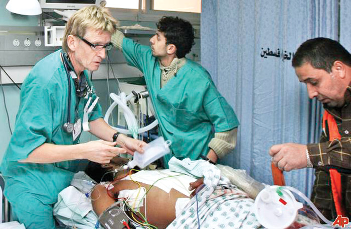 Norveçli doktor insanlık dersi verdi