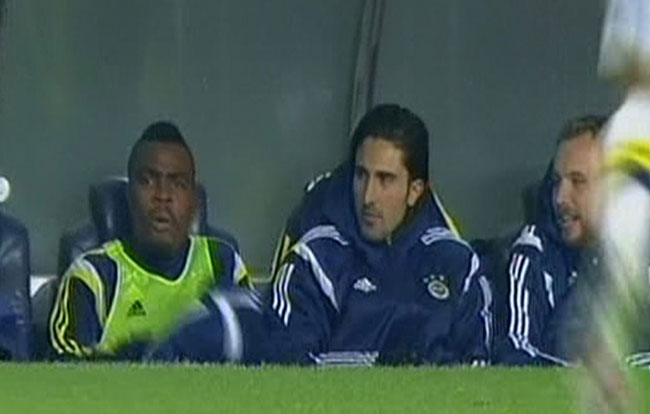 Emenike yine olay çıkardı!