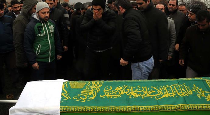 Uğur Boral'ın babası toprağa verildi