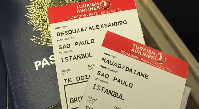 Alex İstanbul'a geliyor