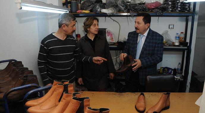 İş ararken patron oldu