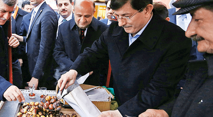 Başbakan Davutoğlu; Amerika'daki lobileri paralel yapı kışkırtıyor