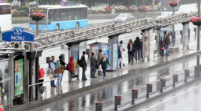 İstanbul yağmura teslim oldu!