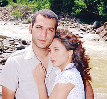 Dizi setinden nikah masasına...