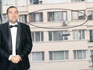 Ata Demirer, saksısını bile almış