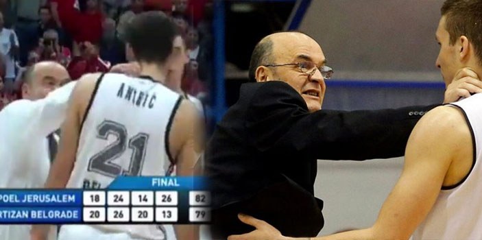 Bu nasıl hoca? Oyuncuya vurdu!