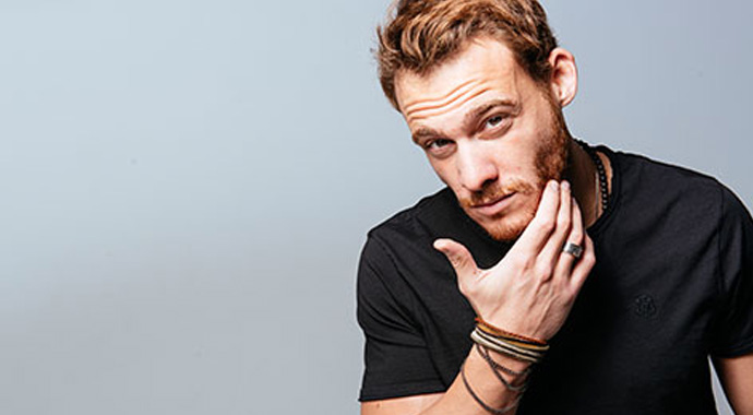 Kerem Bürsin Gratel oldu