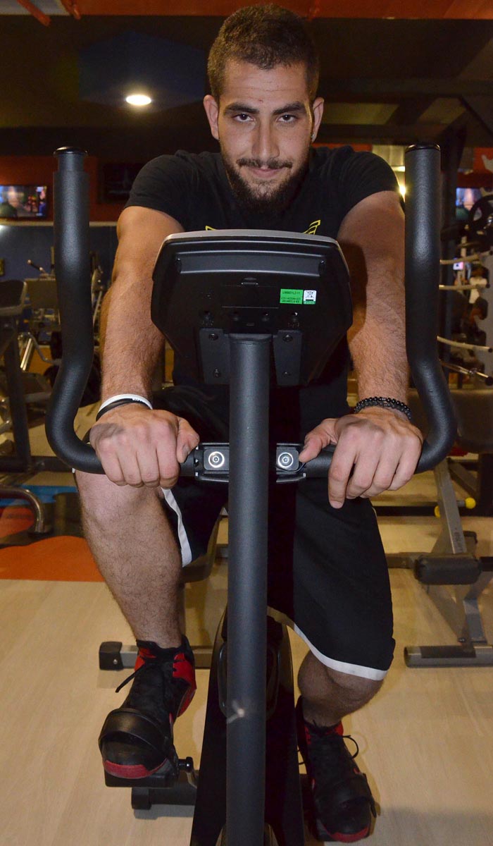 Arkadaşlarına dalga geçti o 6 ayda 54 kilo verdi!