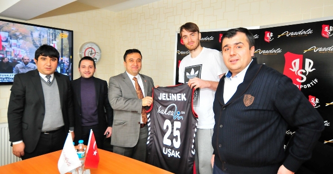 Uşak Sportif bombayı patlattı