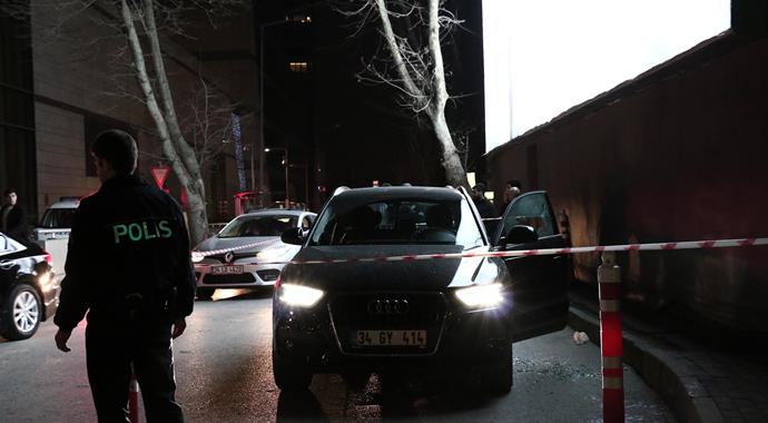 İstanbul'da korkunç olay! Trafikte korna çaldı, elinden vuruldu