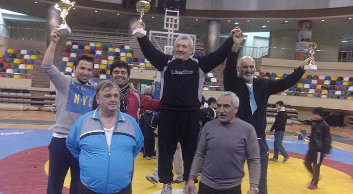 İBB Başakşehir güreş takımından çifte şampiyonluk