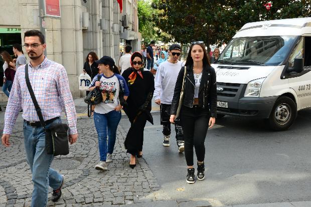 Lady Gaga yine şaşırttı! Nişantaşı'nda böyle dolaştı