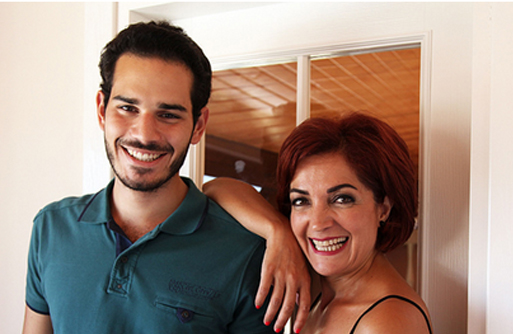 Ünlü oyuncu oğluyla aynı dizide olacak