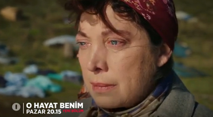 Ceren Bozoğlu'ya şok! Ya o ya biz dediler...