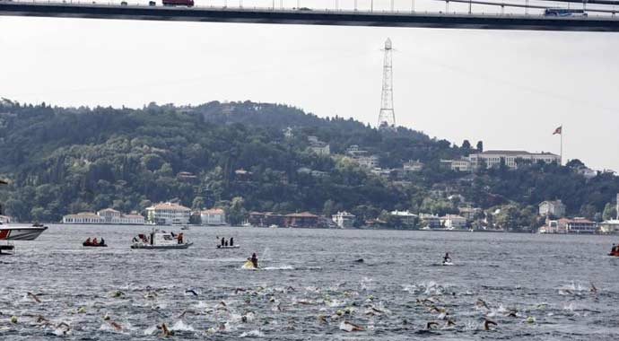 Middleton da boğazda yüzdü