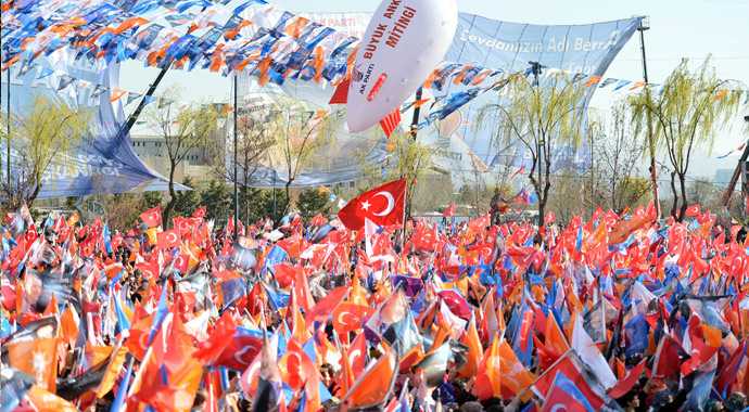Binlerce Ankaralı Başbakan Erdoğan'ı bekliyor