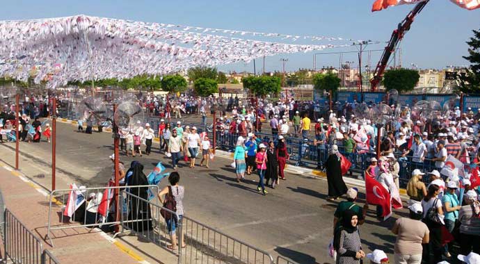 Erdoğan'ın Antalya mitinginde vantilatör sürprizi