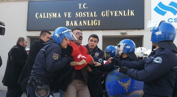 Bakanlık önünde Ermenek protestosu: 17 gözaltı!