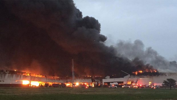 Elektrik santralinde dev yangın