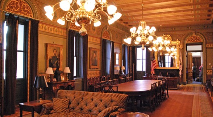 Akif Beki'den Cumhurbaşkanlığı eleştirilerine ters köşe