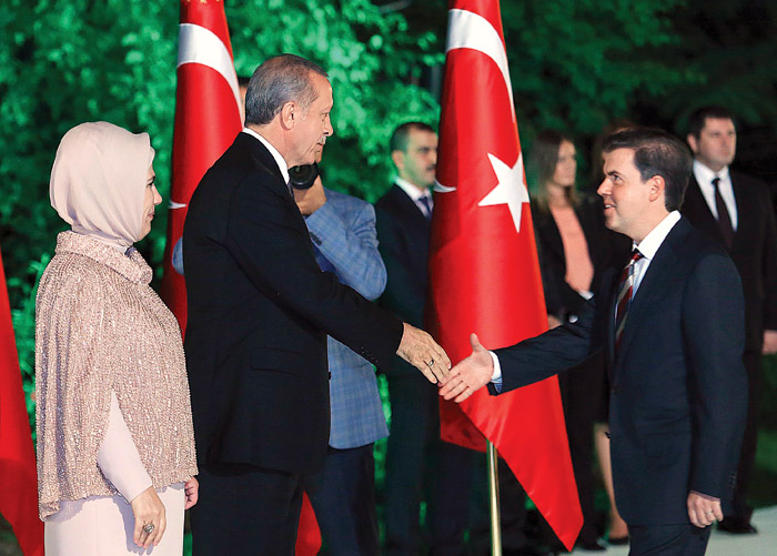 Köşk'te milletin ilk resepsiyonu