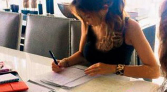 Yolanthe Türkçe öğreniyor