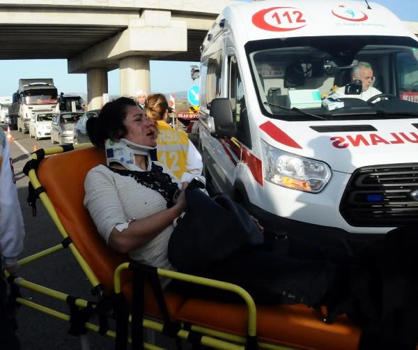 Servisler çarpıştı! Ölü ve yaralılar var