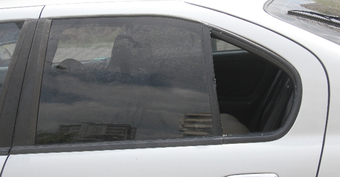 Cesedi arka koltukta yarı çıplak bulunmuştu, korkunç gerçek!