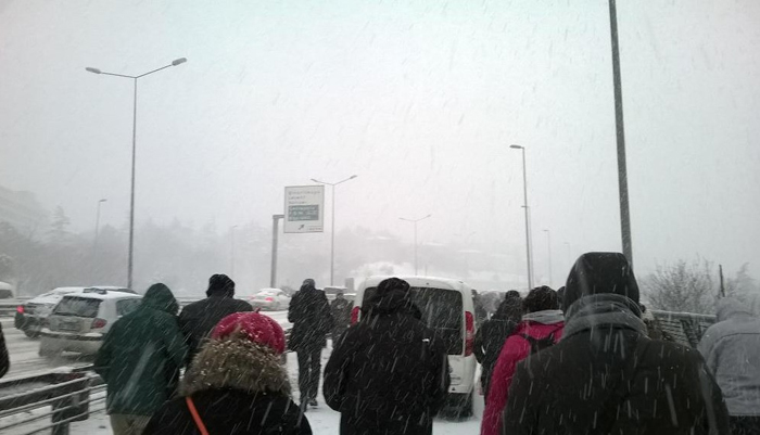 İstanbullular Boğaz geçişinde yürümek zorunda kaldı