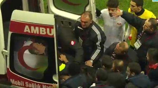 Levent Eriş maçta fenalaştı hastaneye kaldırıldı