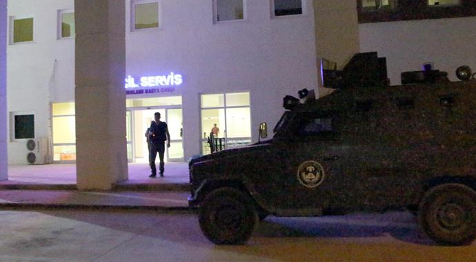 Nusaybin'de hendek kapatmaya giden polise pusu: 1 yaralı