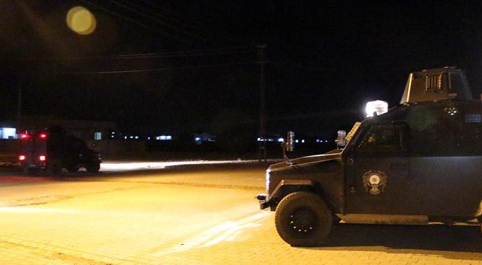 Nusaybin'de hendek kapatmaya giden polise pusu: 1 yaralı