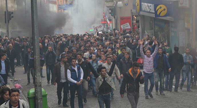 HDP yürüyüşe geçti! O il karıştı...