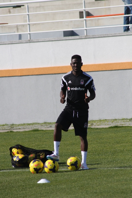 Ganalı oyuncu ilk antrenmanına çıktı