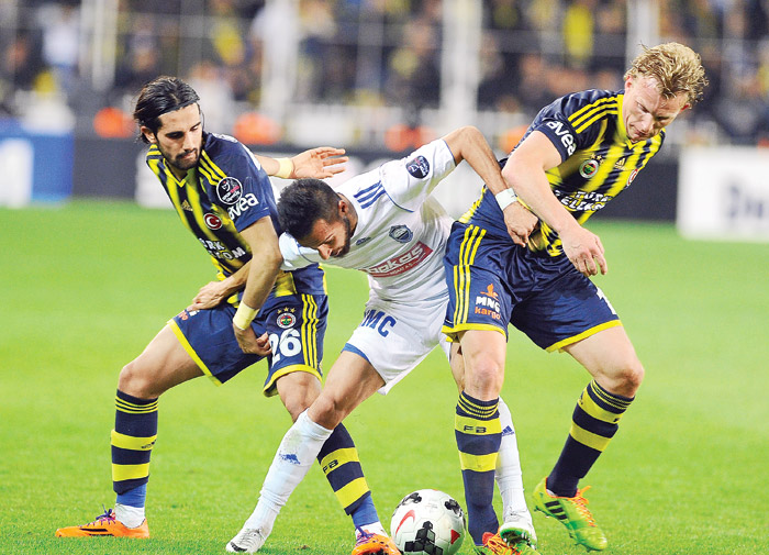 Hababam farkı açıyor! Fenerbahçe zirvede tek başına