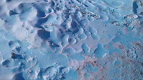 Mavi kar görenleri şaşırttı