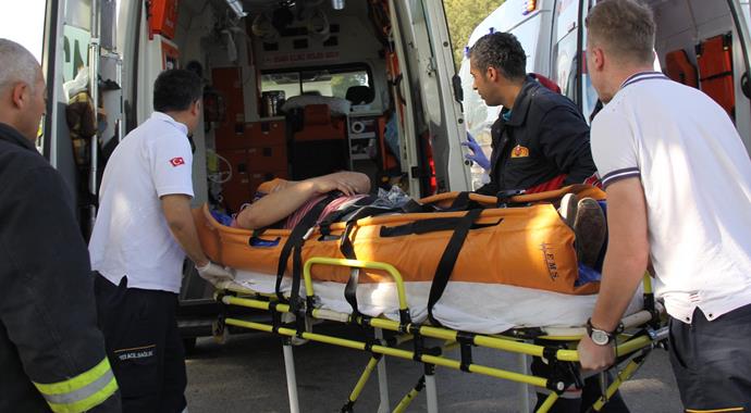 Manisa'da trafik kazası: 5 yaralı