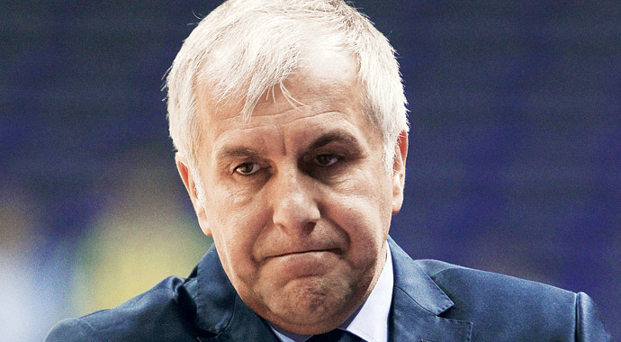 Fenerbahçe şampiyonluk kupası aldığı maçta Gaziantep'e mağlup oldu