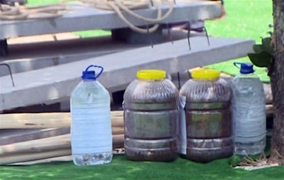 Demirel'in mezarı başında dikkat çeken ayrıntı!