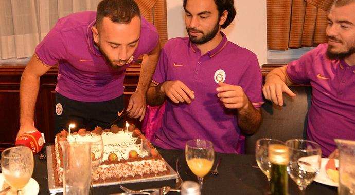 Galatasaray'da sürpriz doğum günü kutlaması