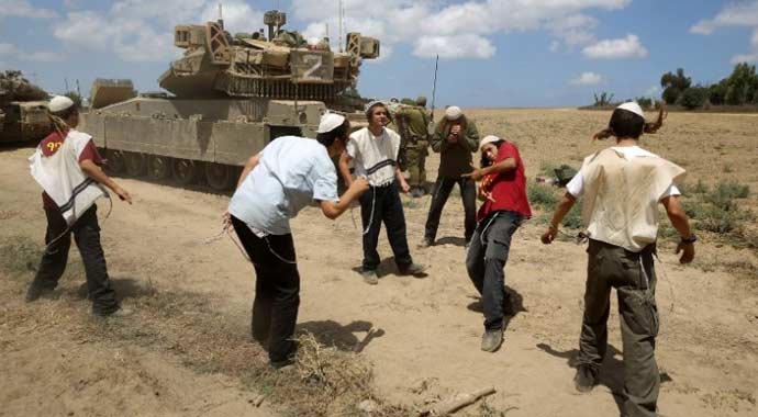 Gazze'de katliam, İsrail'de dans