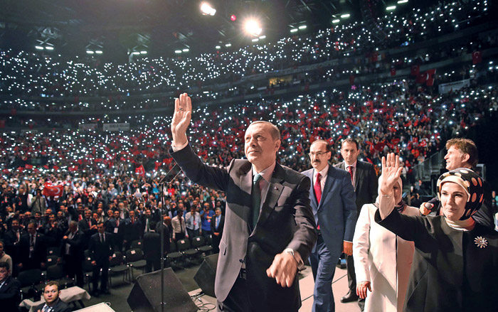 Avrupa'nın kalbinden Avrupa'ya mesaj: Hiç kimse bizi azarlayamaz