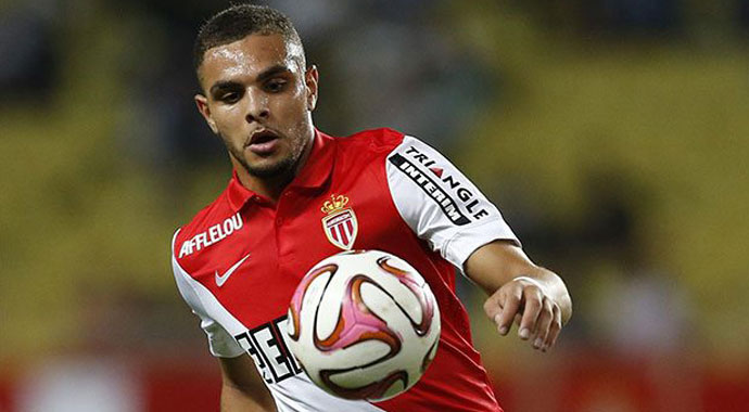 PSG, Telles'in yerine Kurzawa'yı transfer etti