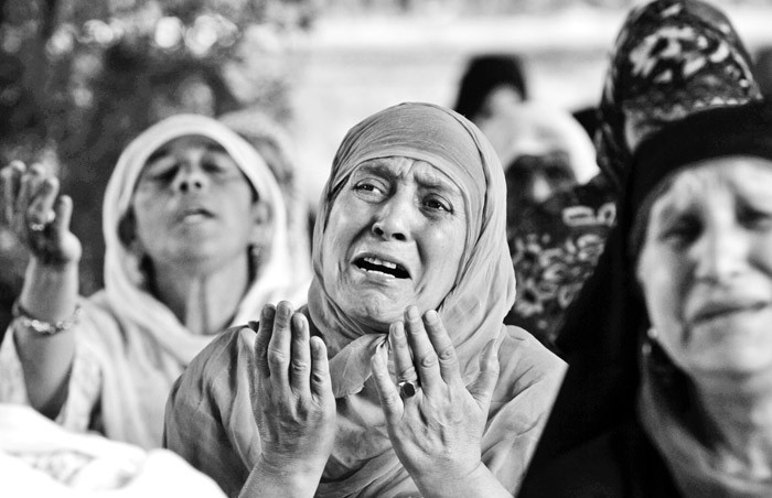 Ateş çemberinde buruk bayram